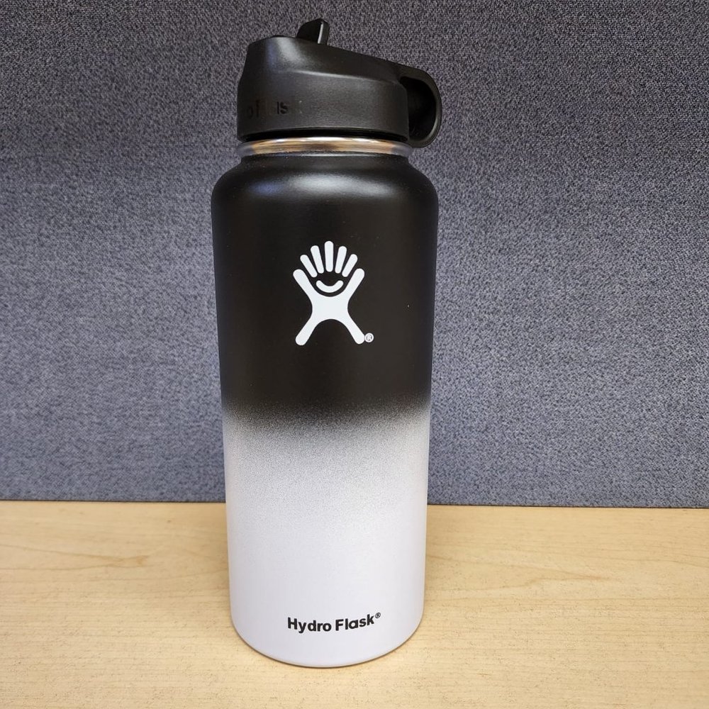 Hydro Flask Vacuum Insulated Stainless Steel Water Bottle Wide Mouth with Straw